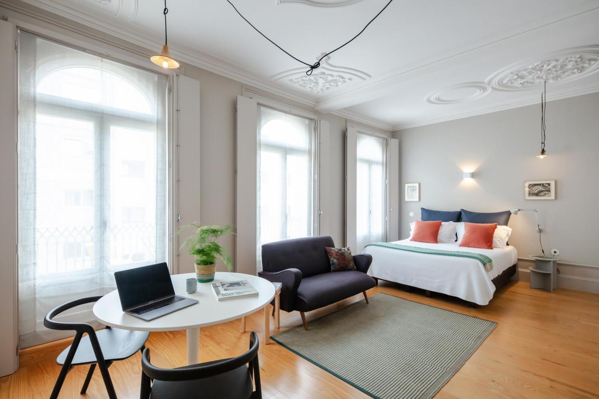 Baumhaus Serviced Living - Art & Design Apartments بورتو الغرفة الصورة