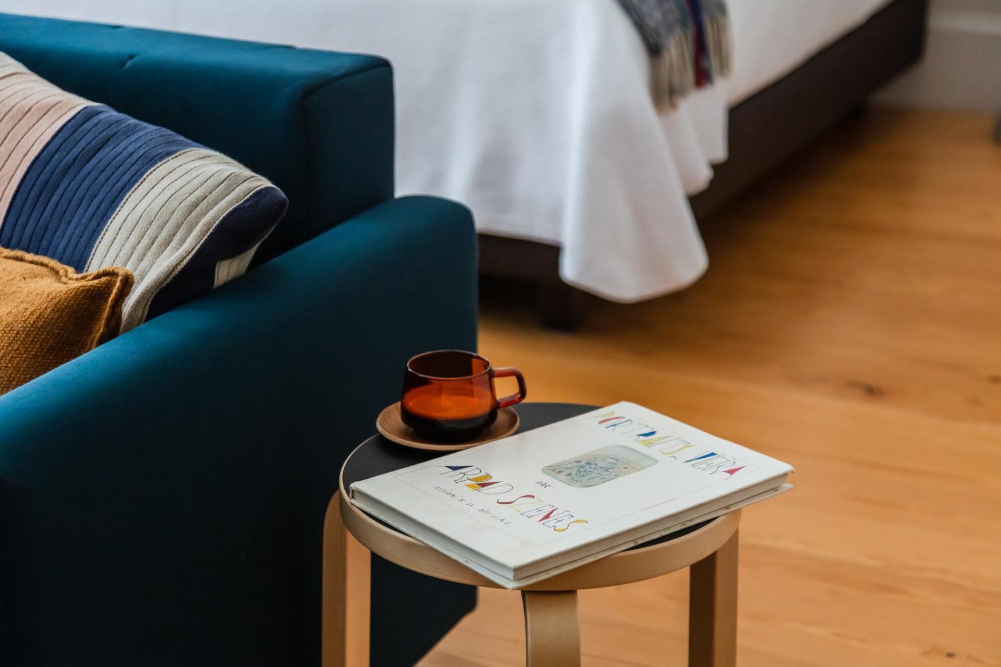 Baumhaus Serviced Living - Art & Design Apartments بورتو الغرفة الصورة
