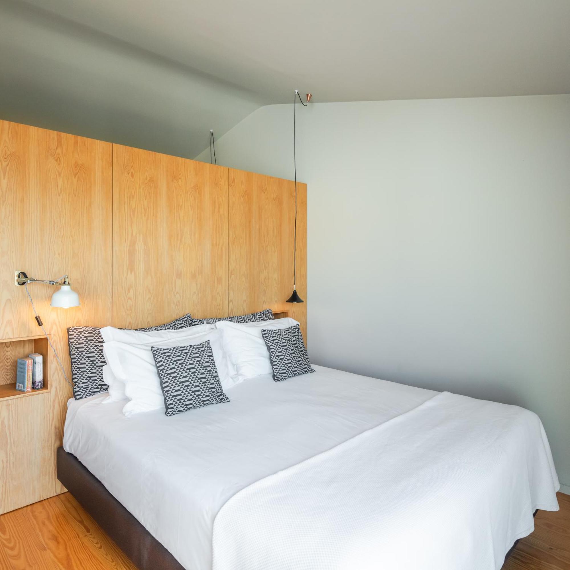 Baumhaus Serviced Living - Art & Design Apartments بورتو الغرفة الصورة