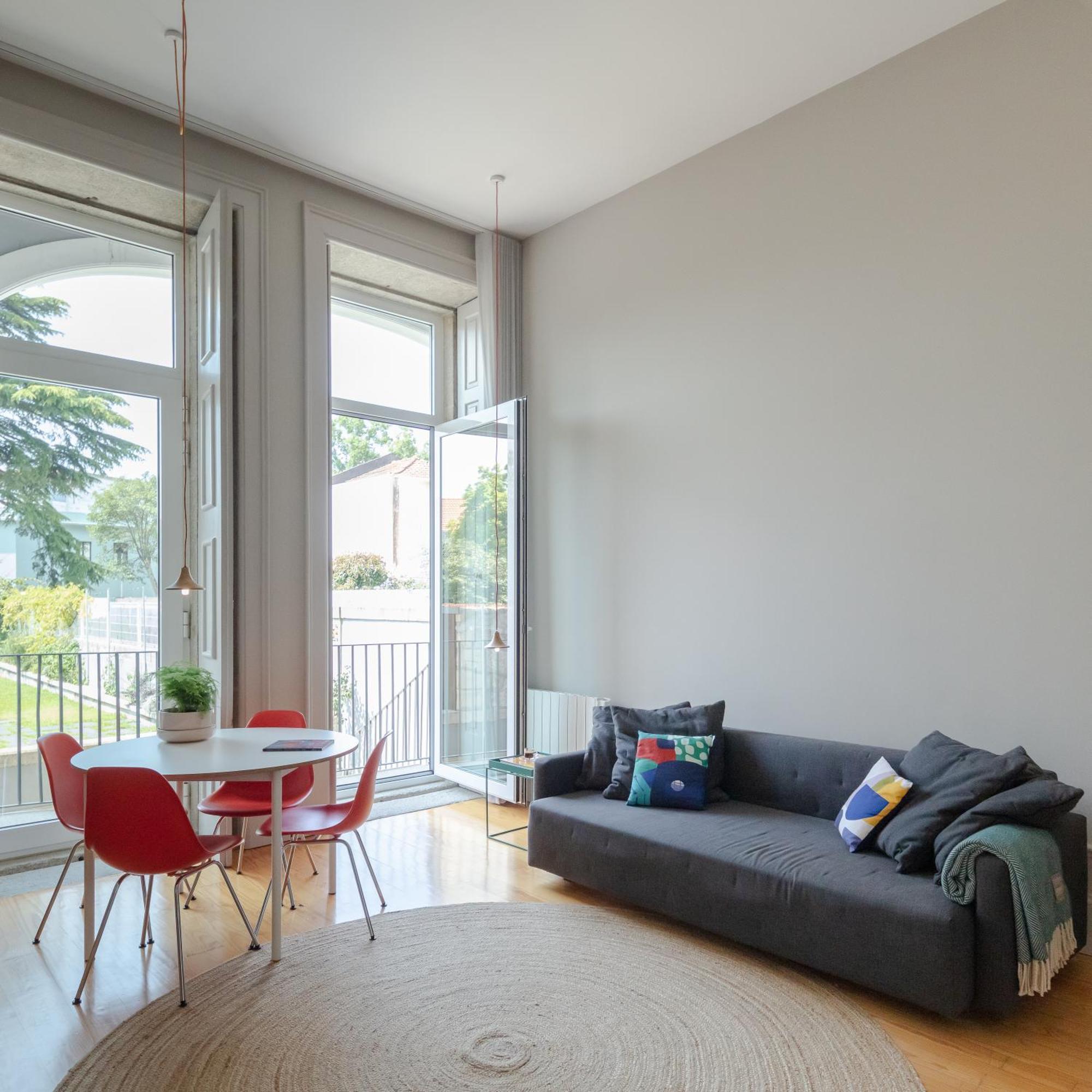 Baumhaus Serviced Living - Art & Design Apartments بورتو الغرفة الصورة